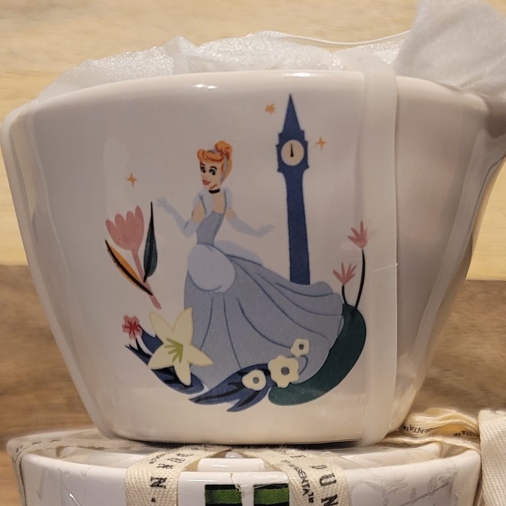 Rae Dunn Ceramic Mrasuring Cups Cinderella (OG)